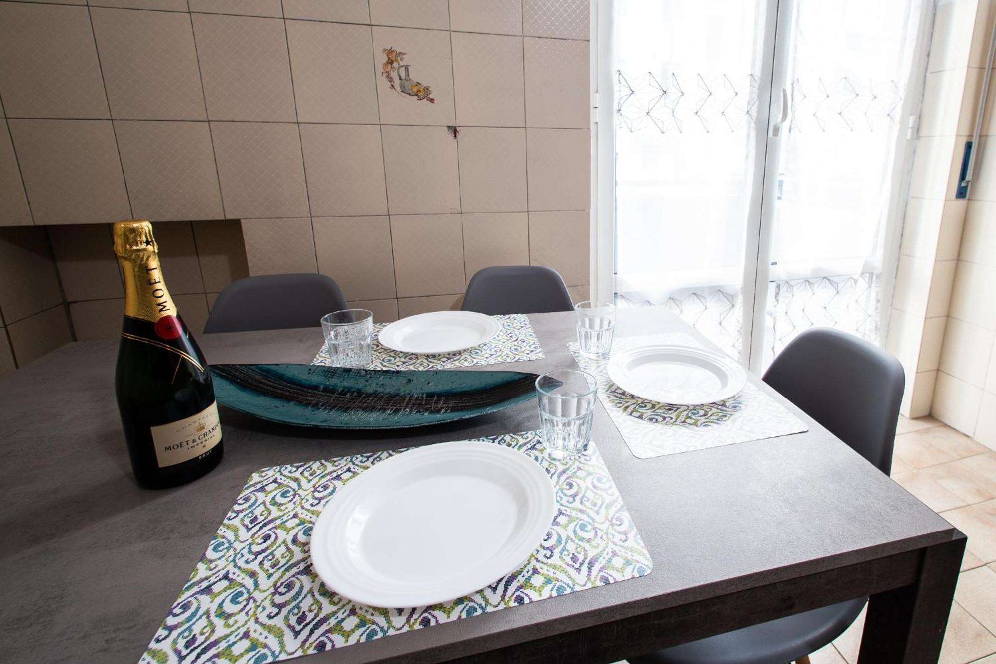 Milano-Linate Suite Self Check In & Free Parking ภายนอก รูปภาพ